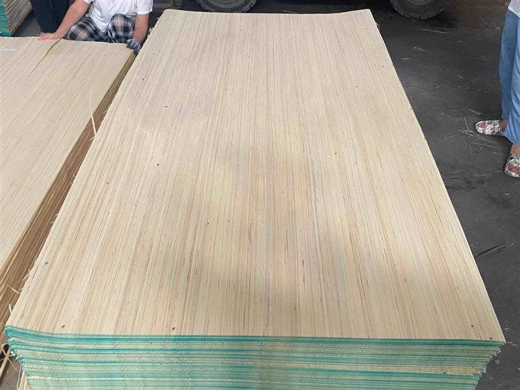Factory Price White Engineered Veneer Recon Poplar Veneer